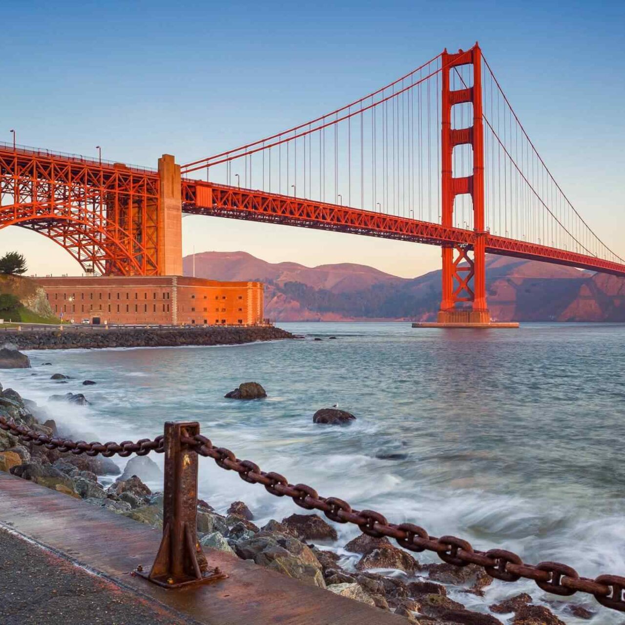https://theme.codigosimpleweb.com/wp-content/uploads/2018/09/destination-san-francisco-01-1280x1280.jpg